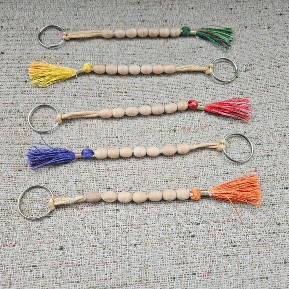 Lot of 5 Keychains Real Wood Beads Keys Holder Handmade Keyrings New - Picture 5 of 10